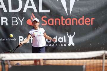 Previa sin tregua en Telde en el Rafa Nadal Tour by Santander Gran Canaria 2022/TA.